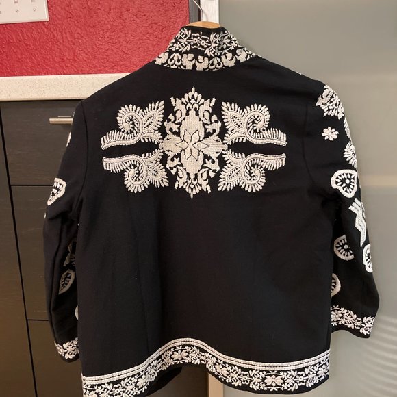 Western Style Jacket - Picture 3 of 3